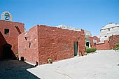 Arequipa, Convent of Santa Catalina de Sena, Burgos street